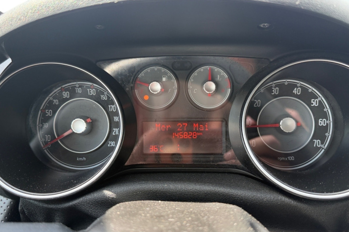 Fiat PUNTO EVO - Image 13