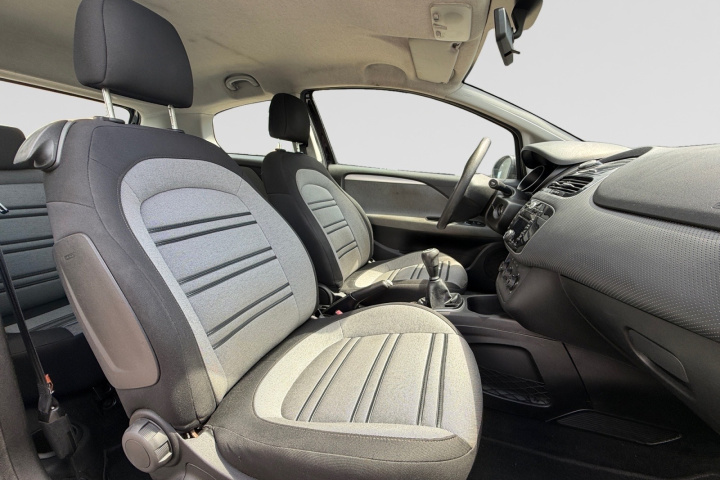 Fiat PUNTO EVO - Image 9